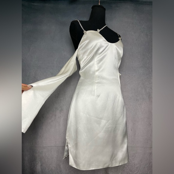 NANA JACQUELINE Alissa Cold Shoulder Dress White size medium - Picture 4 of 12